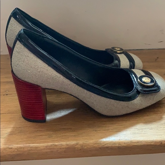 Shoes - Picture 2 of 4